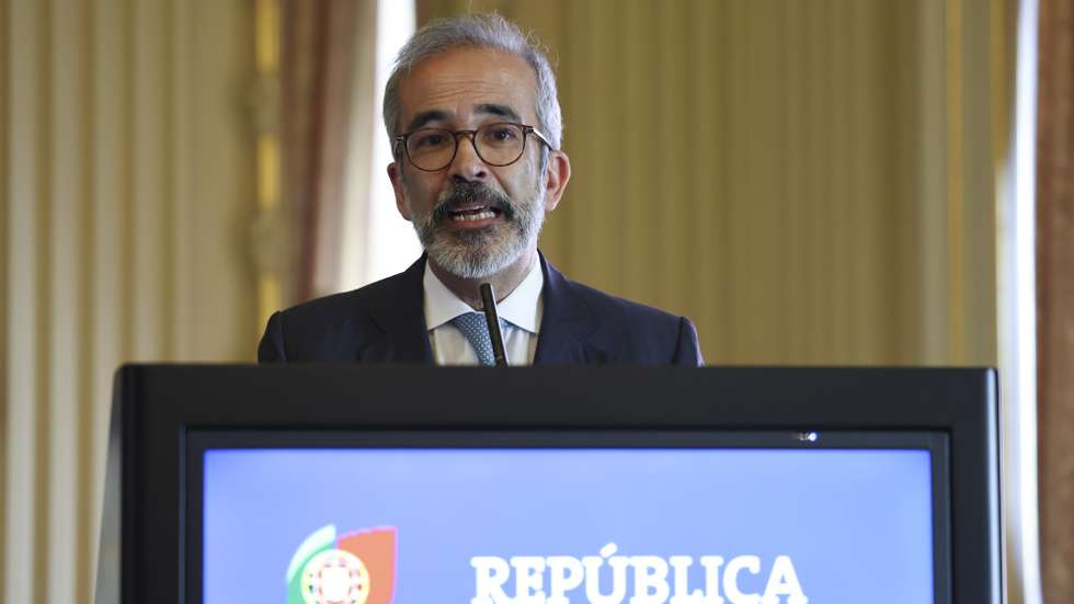 O ministro de Estado e dos Negócios Estrangeiros, Paulo Rangel, discursa durante a cerimónia do lançamento do selo comemorativo dos 40 anos da adesão de Portugal à CEE, em Lisboa, 13 de março de 2026. ANTÓNIO COTRIM/LUSA