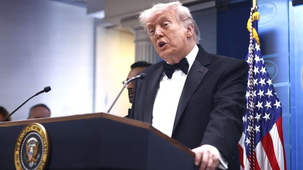 epaselect epa12914532 US President Donald Trump speaks to reporters to reporters in the White House press briefing room after shots were fired outside the Washington Hilton ballroom hosting the White House Correspondents’ Association Dinner in Washington, DC, 25 April 2026. The alleged shooter is in custody.  EPA/WILL OLIVER