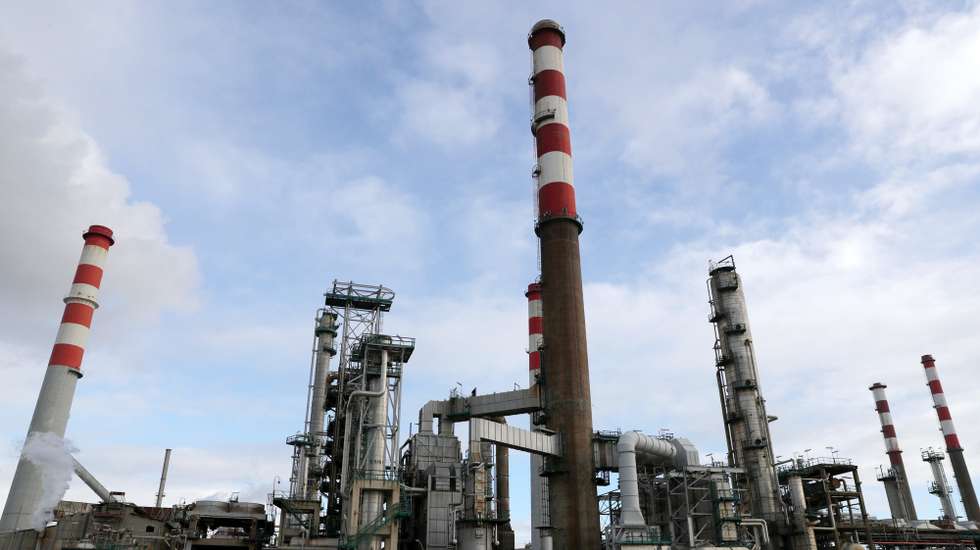 Refinaria da Petrogal em Matosinhos, 30 de dezembro de 2020. Os trabalhadores reúnem-se hoje nas instalações da empresa para participar no plenário convocado para debater o fim da refinação em Matosinhos, anunciada pela Galp, ESTELA SILVA/LUSA