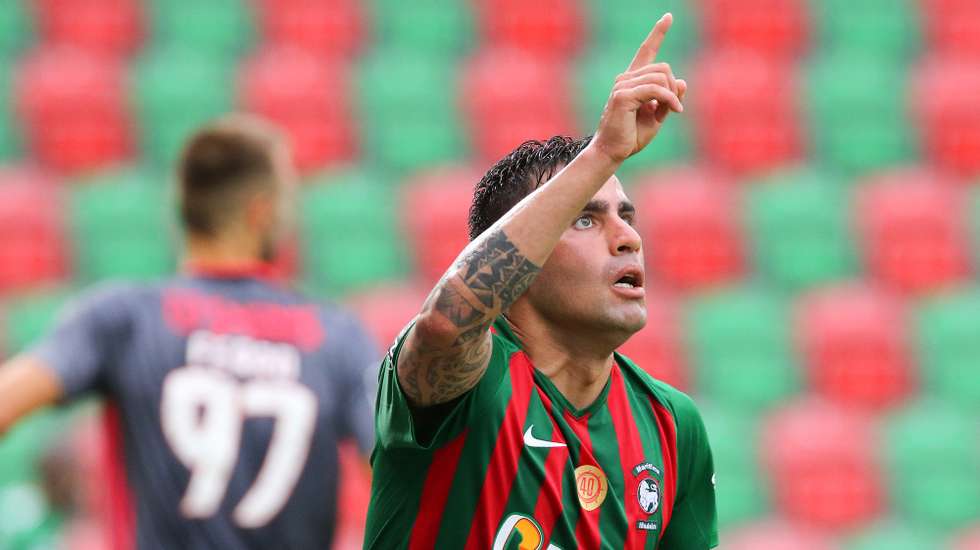 Maritimo’s Jorge Correa celebrates after scoring the first goal against Benfica during their Portuguese First League soccer match, held at Maritimo stadium, in Funchal, Madeira Island, Portugal, 29th June 2020. GREGORIO CUNHA/POOL/LUSA