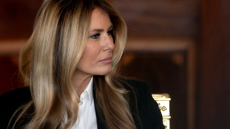 epa12705084 US First Lady Melania Trump looks on during a meeting with Keith Siegel, a freed US-Israeli hostage, and his wife Aviva Siegel in the Blue Room of the White House in Washington, DC, USA, 04 February 2026. Keith Siegel was freed in February 2025, after 484 days in Hamas captivity, and his wife Aviva Siegel was released in November 2023.  EPA/STEFANI REYNOLDS / POOL