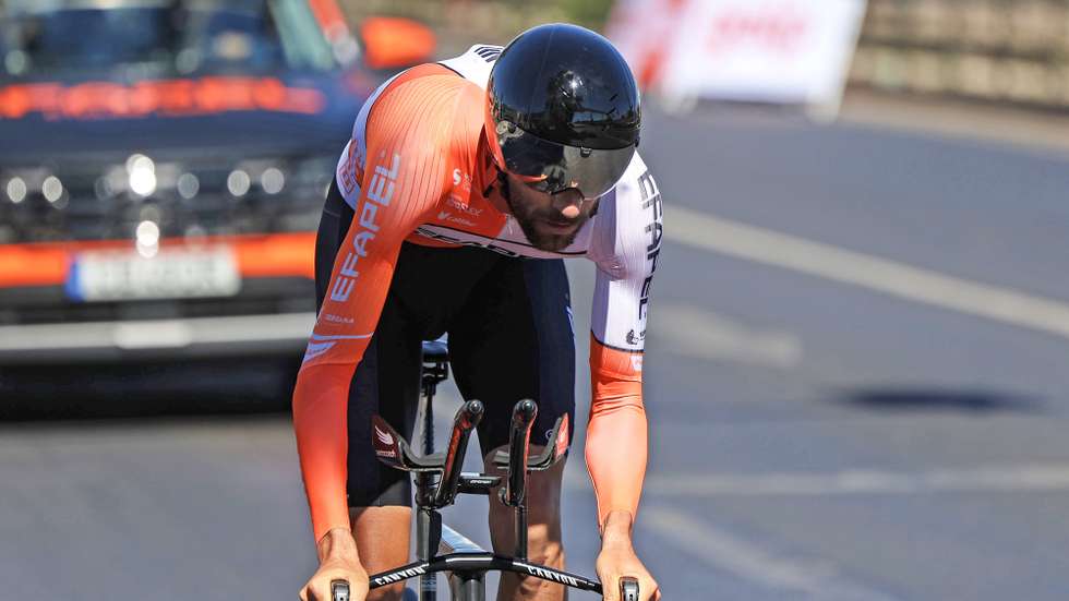 O ciclista português Joaquim Silva da equipa Efapel Cycling em ação durante o prólogo da Volta, Lisboa, 05 de agosto de 2026. Joaquim Silva é um dos três corredores com mais participações na Volta a Portugal em bicicleta no pelotão da 87.ª edição e quer demonstrar que experiência é “mais-valia” num tempo em que sobressai a procura por “jovens talentos”. (ACOMPANHA TEXTO DA LUSA) NUNO VEIGA/LUSA