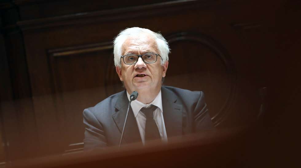 O ministro da Administração Interna, Eduardo Cabrita, intervém na sua audição na Comissão de Assuntos Constitucionais, Direitos, Liberdades e Garantias, sobre os festejos do Sporting como campeão nacional e as subsequentes polémicas, a requerimento potestativo apresentado pelo grupo parlamentar do Partido Social Democrata (PSD), em Lisboa, 15 de setembro de 2021. ANTÓNIO PEDRO SANTOS/LUSA