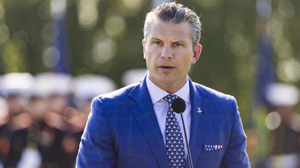 epa12390423 US Defense Secretary Pete Hegseth speaks at a POW/MIA Recognition Day ceremony at the Pentagon in Arlington, Virginia, USA, 19 September 2025.  EPA/JIM LO SCALZO