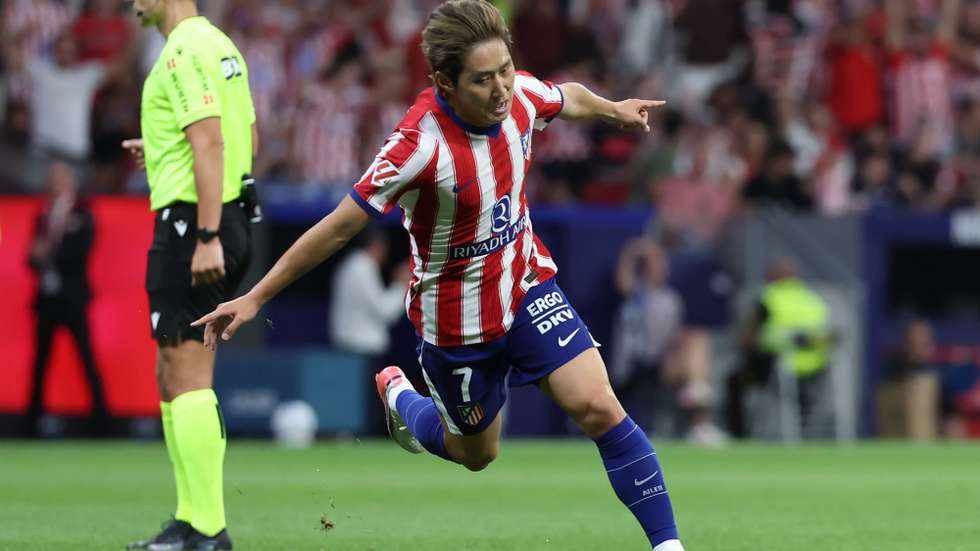 epa13179601 Atletico's Kang-In Lee celebrates after scoring the 1-0 goal during the Spanish LaLiga soccer match between Atletico de Madrid and Malaga CF in Madrid, Spain, 19 August 2026.  EPA/KIKO HUESCA