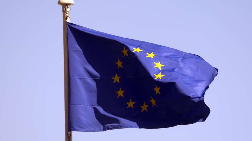 "A legislação da UE tem primazia sobre as leis nacionais", clarifica