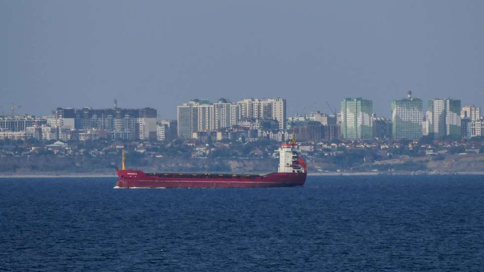 epa10897782 The Maranta bulk carrier near the sea port of Odesa, Ukraine, 03 October 2023. The Maranta and Equator bulk carriers have entered the sea port of Odesa, using a temporary corridor for civilian vessels in the Black Sea established by the Ukrainian Navy after Russia's withdrawal from a grain deal.  EPA/IGOR TKACHENKO