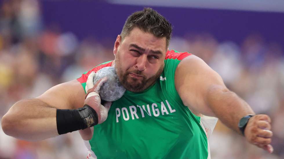 epa11520266 Tsanko Arnaudov of Portugal competes in the Men's Shot Put qualification in the Athletics competitions in the Paris 2024 Olympic Games, at the Stade de France stadium in Saint Denis, France, 02 August 2024.  EPA/TERESA SUAREZ