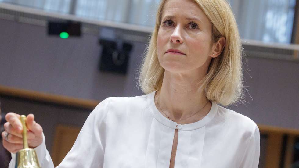 epa12771098 High Representative of the European Union for Foreign Affairs and Security Policy Kaja Kallas rings the bell to officialy start a Foreign Affairs Council in Brussels, Belgium, 23 February 2026. EU foreign affairs chiefs will hold a discussion with the Minister of Foreign Affairs of Ukraine Andrii Sybiha - who will participate via VTC - and wiill also meet with the High Representative for Gaza, Nickolay Mladenov.  EPA/OLIVIER MATTHYS