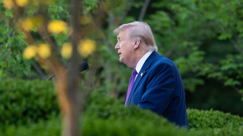 epa12948646 US President Donald Trump delivers remarks during a special dinner for law enforcement leaders in the Rose Garden of the White House in Washington, DC, USA, 11 May 2026.  EPA/AARON SCHWARTZ / POOL