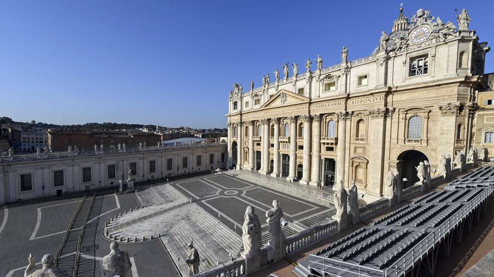 epa08656332 A view of Saint Peter's Basilica during Pope Francis' general audience, to re-admit the public since the coronavirus disease, in San Damaso courtyard, Vatican City, Italy, 09 September 2020.  EPA/RICCARDO ANTIMIANI