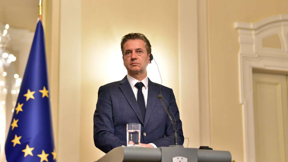 epa11282529 Slovenia's Prime Minister Robert Golob attends the joint press conference with the Spanish prime minister following their meeting in Ljubljana, Slovenia, 16 April 2024. The Spanish prime minister is on an official visit to Slovenia.  EPA/IGOR KUPLJENIK