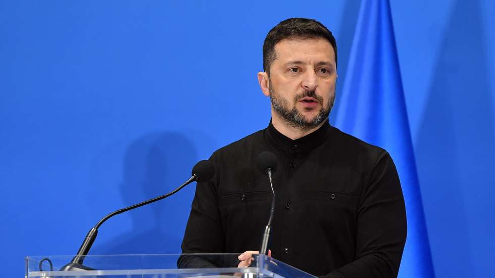 epa12229990 President of Ukraine Volodymyr Zelensky delivers a speech during an Ukraine Recovery Conference 2025 at Convention Center La Nuvola, in Rome, Italy, 10 July 2025.  EPA/FABIO CIMAGLIA