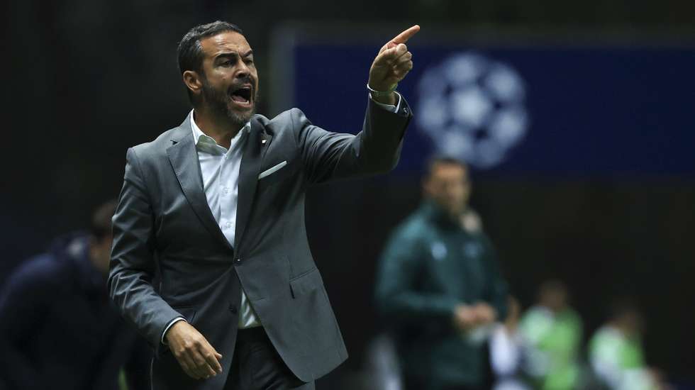 SC Braga head coach Artur Jorge reacts during the UEFA Champions League match, SC Braga vs Real Madrid, at Municipal de Braga Stadium in Braga, Portugal, 24 October 2023. ESTELA SILVA/LUSA