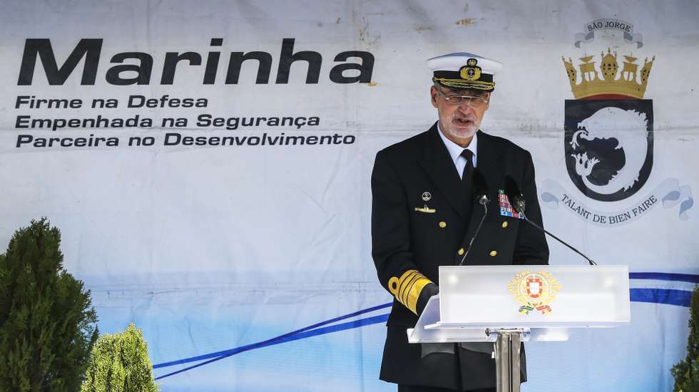 Chefe de Estado Maior da Armada, Almirante Gouveia e Melo, durante a cerimónia militar de encerramento das comemorações do 400º aniversário da criação do Terço da Armada da Coroa de Portugal, 10 abril 2022, junto ao Mosteiro dos Jerónimos.   MANUEL DE ALMEIDA/LUSA