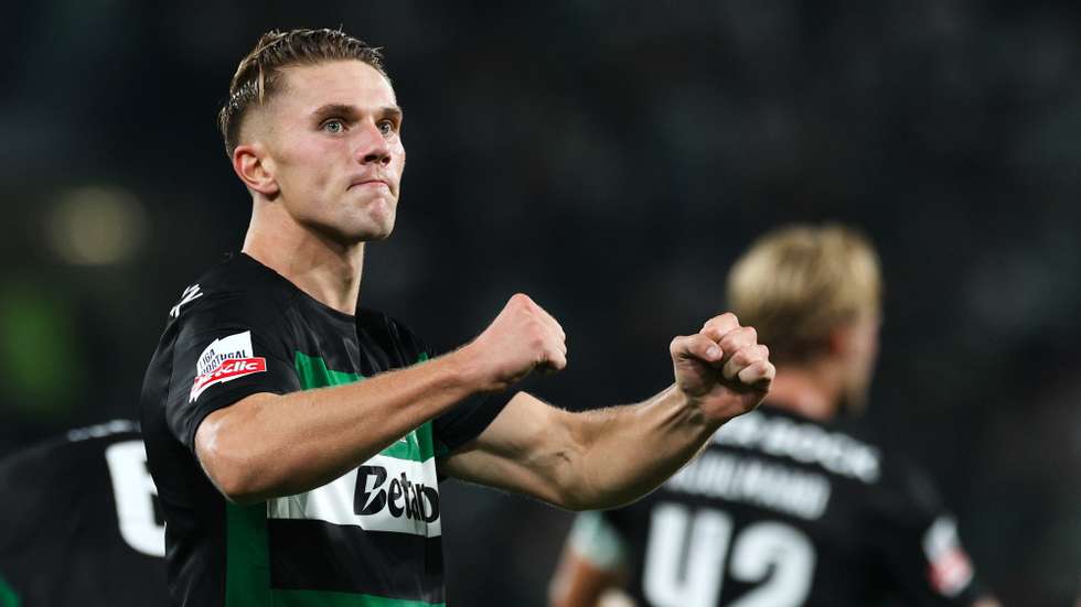 Sportig player Gyokeres celebrates after scoring a goal against AVS during the Portuguese First League soccer match held at Alvalade Stadium in Lisbon, Portugal, 22 September 2024. MIGUEL A. LOPES/LUSA
