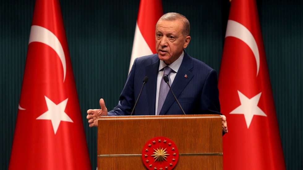 epa10911679 Turkish President Recep Tayyip Erdogan speaks during a press conference with Austrian Chancellor Karl Nehammer after their meeting in Ankara, Turkey, 10 October 2023. Nehammer is in Turkey for a two-day official visit.  EPA/NECATI SAVAS