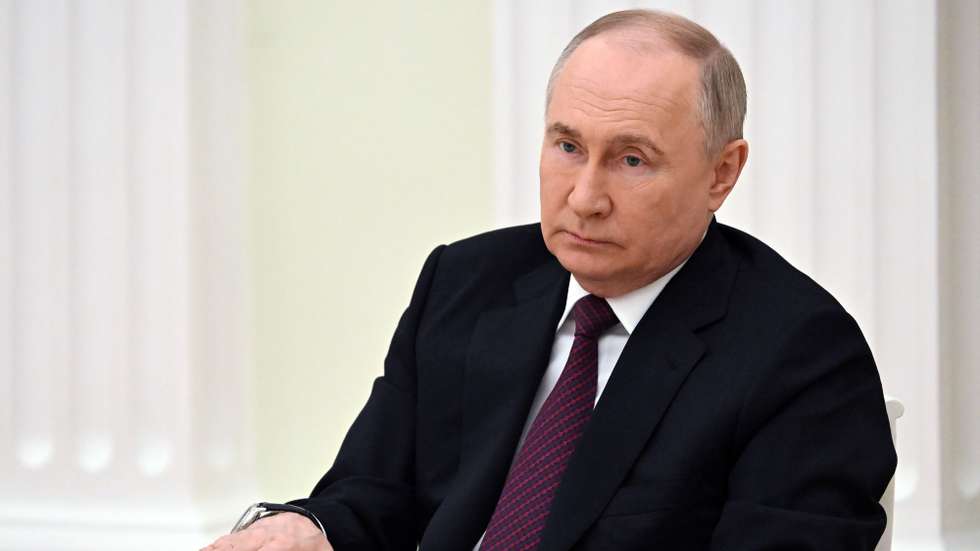 epa11228191 Russian President and presidential candidate Vladimir Putin meets with the presidential candidates Nikolai Kharitonov, Leonid Slutsky, Vladislav Davankov in Moscow, Russia, 18 March 2024. The general voter turnout in Russia's presidential election, including online voting, has reached an all-time high of 77.44 percent, the highest in the country since 1991, according to the Central Election Commission (CEC). Voting in the Russian presidential elections took place over three days, from March 15 to 17. Based on the results of processing more than 70 percent of the protocols, Vladimir Putin is the leader in the presidential elections of the Russian Federation with more than 87 percent of the votes, according to the CEC data.  EPA/GEORGY SISOYEV / SPUTNIK / KREMLIN POOL MANDATORY CREDIT