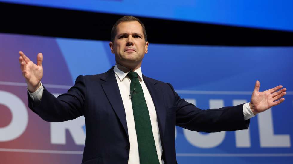 epa11637538 Conservative Party Leadership candidate Robert Jenrick delivers a speech during the final day of the Conservative Party Conference in Birmingham, Britain, 02 October 2024. The Conservative Party Conference runs from 29 September to 02 October 2024.  EPA/NEIL HALL
