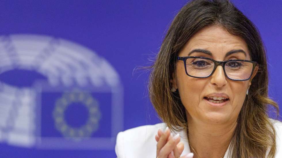 epa12935459 Presentation of the Annual Activity Report 2025 by the European Ombudswoman Teresa Anjinho before the Committee on Petitions in the European Parliament in Brussels, Belgium, 06 May 2026.  EPA/OLIVIER MATTHYS