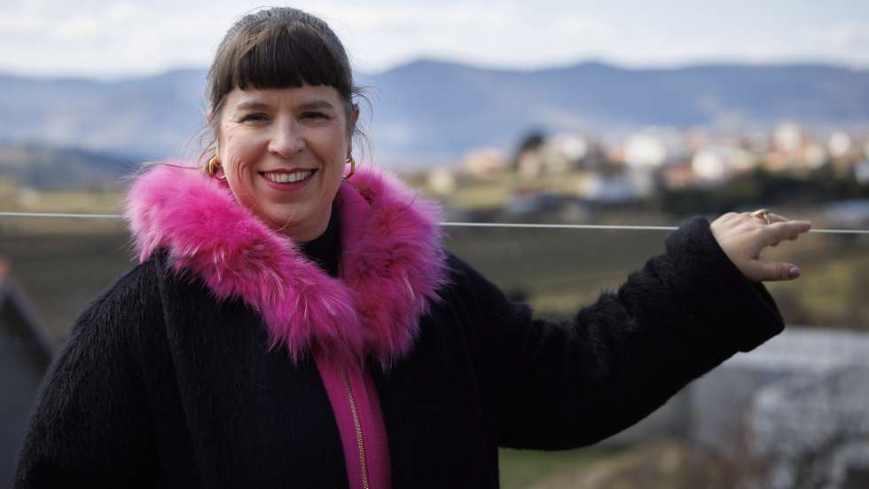 A artista plástica Joana Vasconcelos inaugura uma exposição com sete obras, entre as quais obras como "Pavillon de Vin" e "Coração Independente", na Quinta Quanta Terra em Favaios, 04 de março de 2022. PEDRO SARMENTO COSTA/LUSA