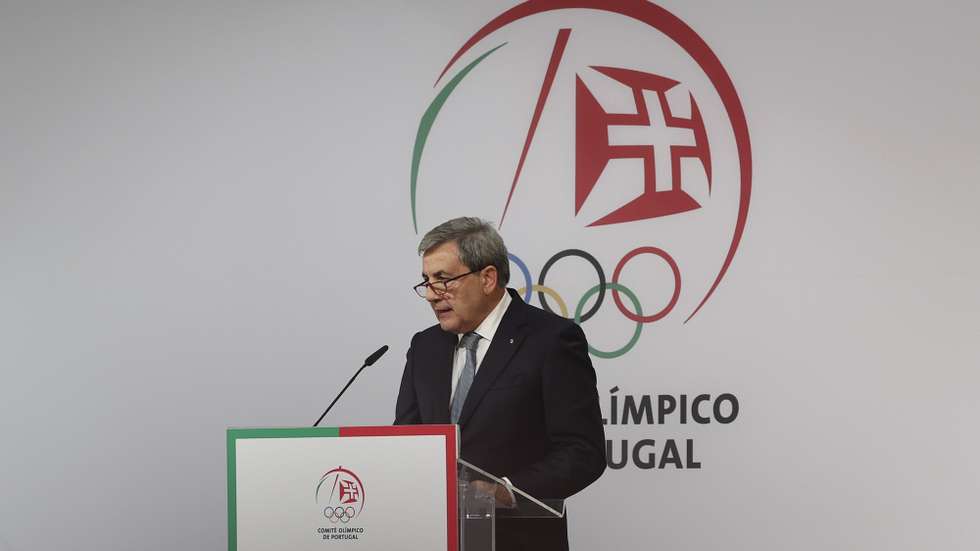 O presidente do COP, Fernando Gomes, intervém durante a cerimónia de posse dos órgãos sociais do Comité Olímpico de Portugal  (COP) para o mandato 2025-2029, que decorreu no CCB, em Lisboa, 25 de março de 2025. ANTÓNIO COTRIM/LUSA