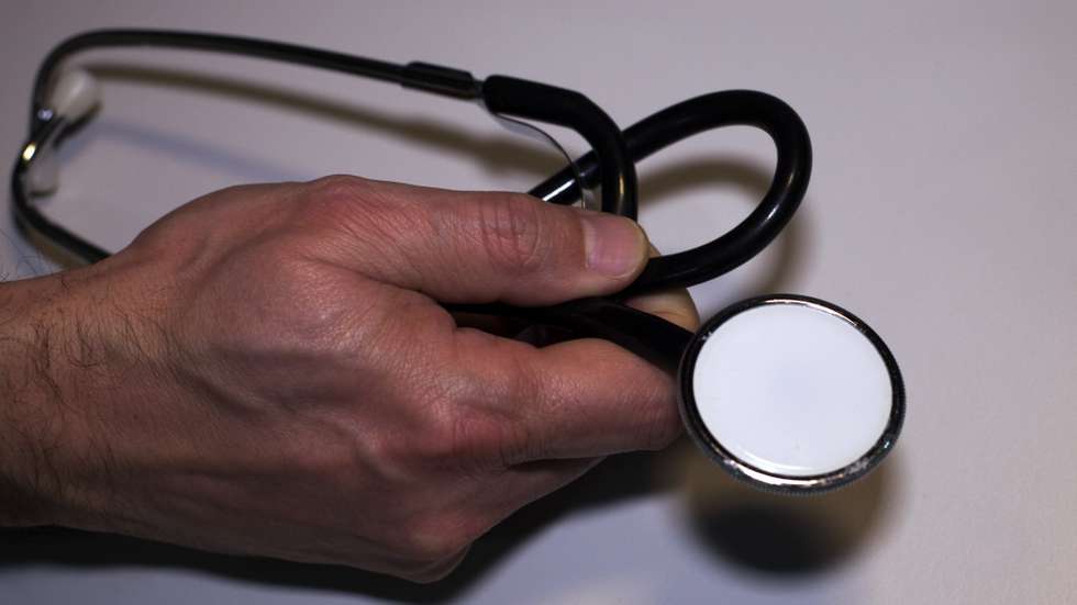 Dos 73 médicos formados no Serviço Nacional de Saúde na segunda época do ano passado, 62 escolheram a vaga
