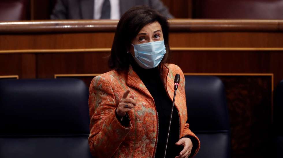 epa09017629 Spanish Minister of Defense Margarita Robles intervenes during the question time at the Lower House in Madrid, Spain, 17 February 2021.  EPA/Juan Carlos Hidalgo