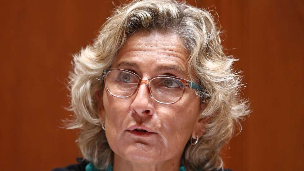 A ministra da Coesão Territorial, Ana Abrunhosa, intervém na sua audição conjunta com as comissões de Economia, Inovação, Obras Públicas e Habitação e de Administração Pública, Modernização Administrativa, Descentralização e Poder Local, no âmbito da apreciação, na especialidade, do Orçamento do Estado para 2021, na Assembleia da República, em Lisboa, 04 de novembro de 2020. ANTÓNIO PEDRO SANTOS/LUSA