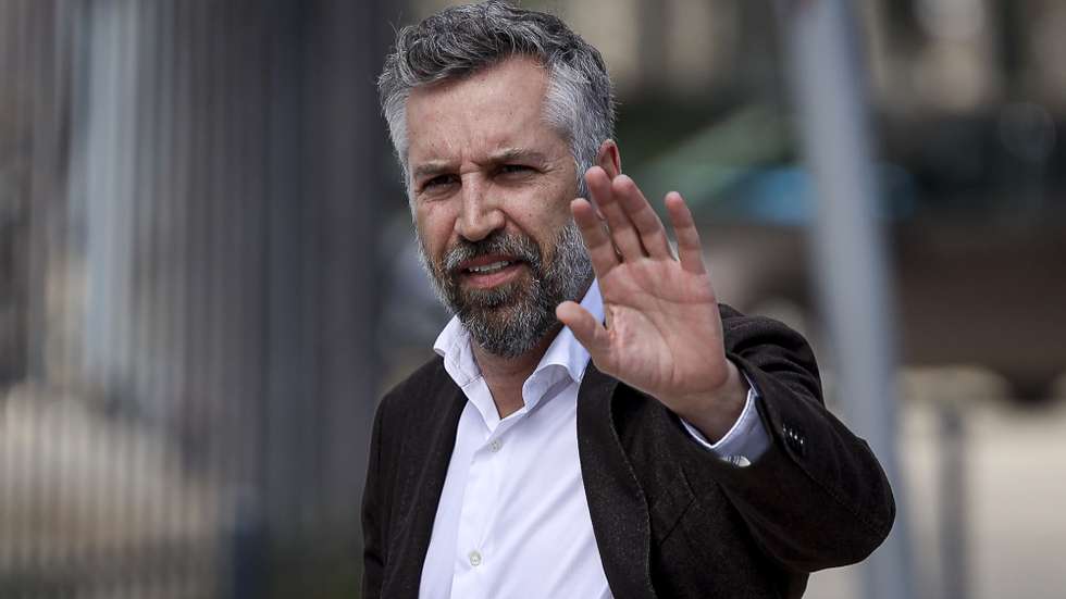O secretário-geral do PS, Pedro Nuno Santos, à chegada da reunião da comissão nacional do Partido Socialista, num Hotel em Lisboa, 04 de maio de 2024. FILIPE AMORIM/LUSA