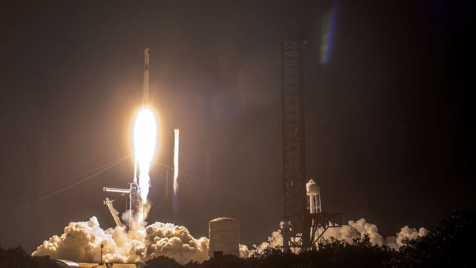 epa10821022 The SpaceX Crew-7 mission lifts off on a Falcon 9 rocket from Launch Complex 39A at the Kennedy Space Center, Florida, USA, 26 August 2023. The Crew 7 mission members are Mission commander NASA astronaut Jasmin Moghbeli, Mission specialist Roscosmos cosmonaut Konstantin Borisov, Mission pilot ESA (European Space Agency) astronaut Andreas Mogensen, Mission specialist JAXA (Japan Aerospace Exploration Agency) astronaut Satoshi Furukawa.  EPA/CRISTOBAL HERRERA-ULASHKEVICH