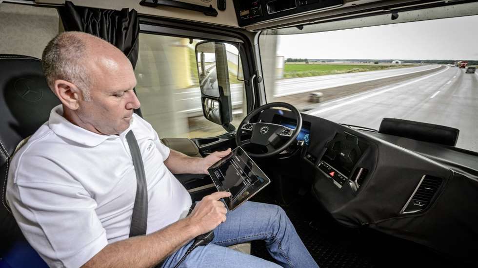 A tb.lx desenvolve as soluções tecnológicas para os veículos da Daimler