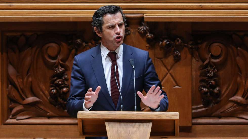 Carlos Peixoto, vice-presidente da bancada do PSD, voltou a manifestar a posição do partido contra uma libertação de reclusos
