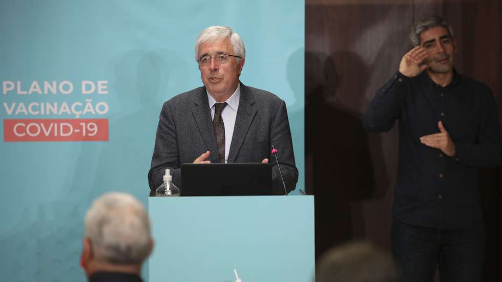 Francisco Ramos, usa da palavra durante a sessão pública de apresentação do Plano de Vacinação de Combate à covid-19, no Infarmed – Autoridade Nacional do Medicamento e Produtos de Saúde, em Lisboa, 03 dezembro de 2020. ANDRÉ KOSTERS/LUSA