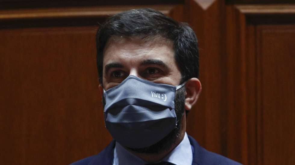 O ministro da Educação, Tiago Brandão Rodrigues, durante a sua audição (conjunta com a Comissão de Educação, Ciência, Juventude e Desporto), na Comissão de Orçamento e Finanças, no âmbito da apreciação na especialidade do Orçamento do Estado de 2021 (OE2021), na Assembleia da República, em Lisboa, 30 de outubro de 2020. ANTÓNIO COTRIM/LUSA