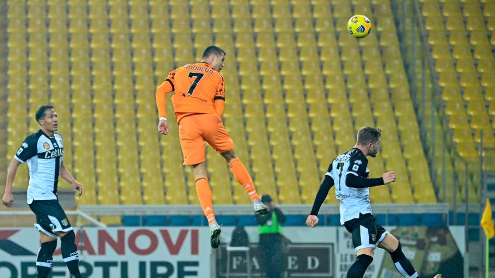 Ronaldo voltou a chegar ao terceiro andar para marcar o seu primeiro golo no jogo, num lance semelhante ao golo à Sampdória... há um ano e um dia