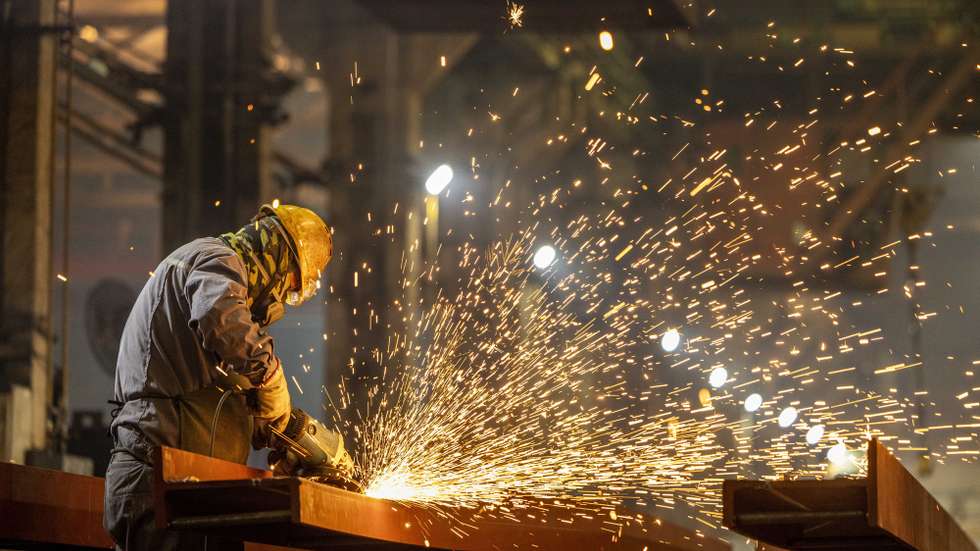 epa12035252 A worker at CRRC Qiqihar Co., Ltd. in Qiqihar, northeast China's Heilongjiang Province, April 16, 2025. China's gross domestic product (GDP) grew 5.4 percent year on year in the first quarter of 2025, data from the National Bureau of Statistics (NBS) showed Wednesday. The country's GDP reached 31.8758 trillion yuan (about 4.42 trillion U.S. dollars) during this period, the NBS data showed. On a quarterly basis, the economy increased 1.2 percent in the first three months.  EPA/XINHUA / Li He CHINA OUT / UK AND IRELAND OUT  /       MANDATORY CREDIT EDITORIAL USE ONLY
