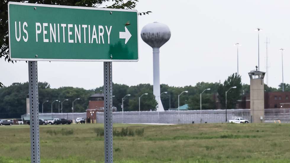 epa08874861 (FILE) - A sign points to the Federal Correctional Complex, where the federal execution chamber is located, in Terre Haute, Indiana, USA, 15 July 2020 (reissued 10 December 2020). The US Department of Justice has ordered two executions of inmates on death row for 10 and 11 December. Brandon Bernard is supposed to be killed with lethal injection on death row in Terre Haute, Indiana, followed by 56-year-old Alfred Bourgeois the following day. Another three state exeuctions are planned just a few days before President-elect Joe Biden takes office on 20 January.  EPA/TANNEN MAURY