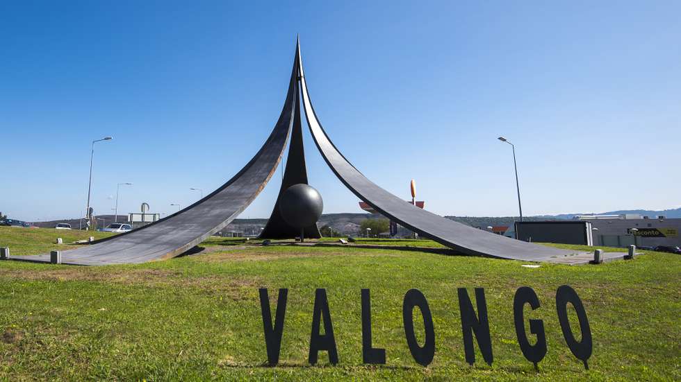 Rotunda de entrada no concelho de Valongo, 31 de agosto de 2017. OCTÁVIO PASSOS/LUSA