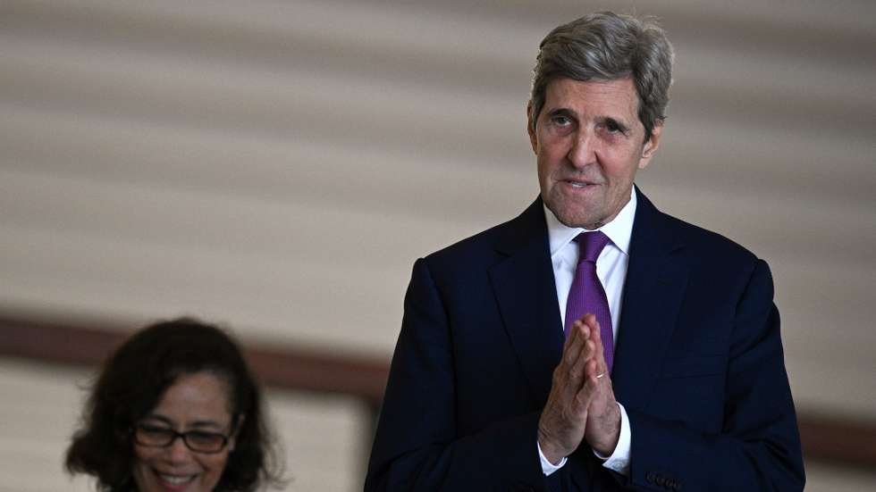 epa10494009 US Special Presidential Envoy for Climate John Kerry arrives for a meeting with Brazil's environment minister at the Itamaraty Palace in Brasilia, Brazil, 27 February 2023.  EPA/ANDRE BORGES