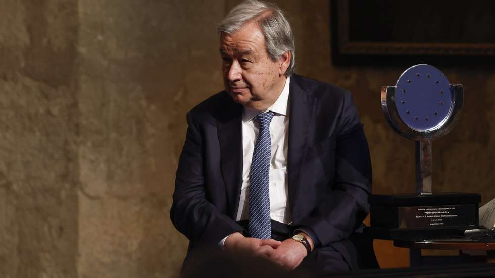 epa10617128 UN Secretary General, Portuguese Antonio Guterres attends the ceremony he has been awarded the Carlos V European Award at, at Yuste Monastery in Caceres province, western Spain, 09 May 2023.  EPA/J.J. Guillen / POOL POOL
