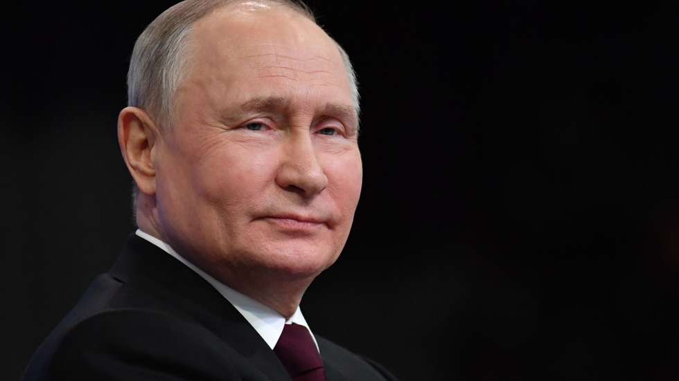 epa11029061 Russian President Vladimir Putin attends his annual live broadcast press conference with Russian federal, regional, and foreign media at the Gostiny Dvor forum hall in Moscow, Russia, 14 December 2023. Russian President Vladimir Putin on 14 December holds his end-of-year press conference, followed by the 'Direct Line with Vladimir Putin' televised event, where he will answer citizens' questions focusing on domestic issues. The President's Big Press Conference is an annual event that has been held since 2001. This year the format is combined 'Direct Line' (questions from citizens) and 'Big Press Conference' (questions from journalists). The event takes place months before the presidential election scheduled for 17 March 2024, in which Putin decided to run for re-election.  EPA/ALEXANDER KAZAKOV / SPUTNIK / KREMLIN POOL