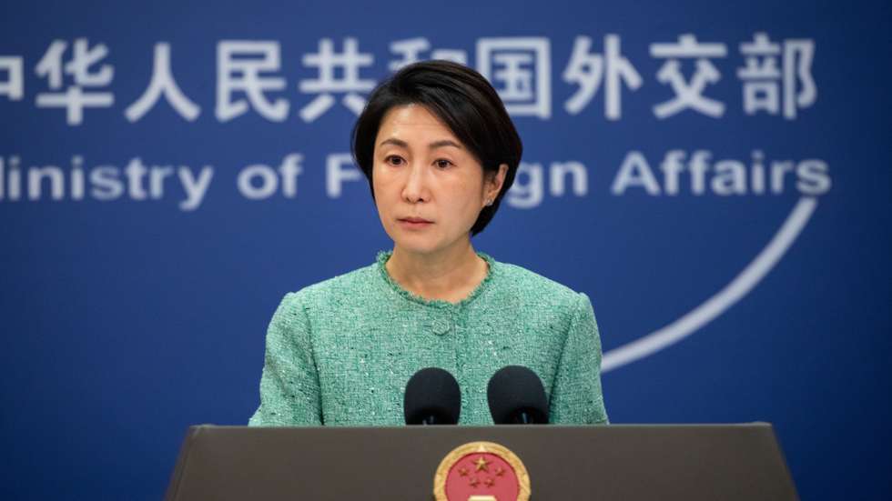 epa11790625 Chinese Foreign Ministry spokesperson Mao Ning speaks during a press conference at the ministry in Beijing, China, 23 December 2024. Ning spoke about affairs regarding Canada and the United States.  EPA/JESSICA LEE