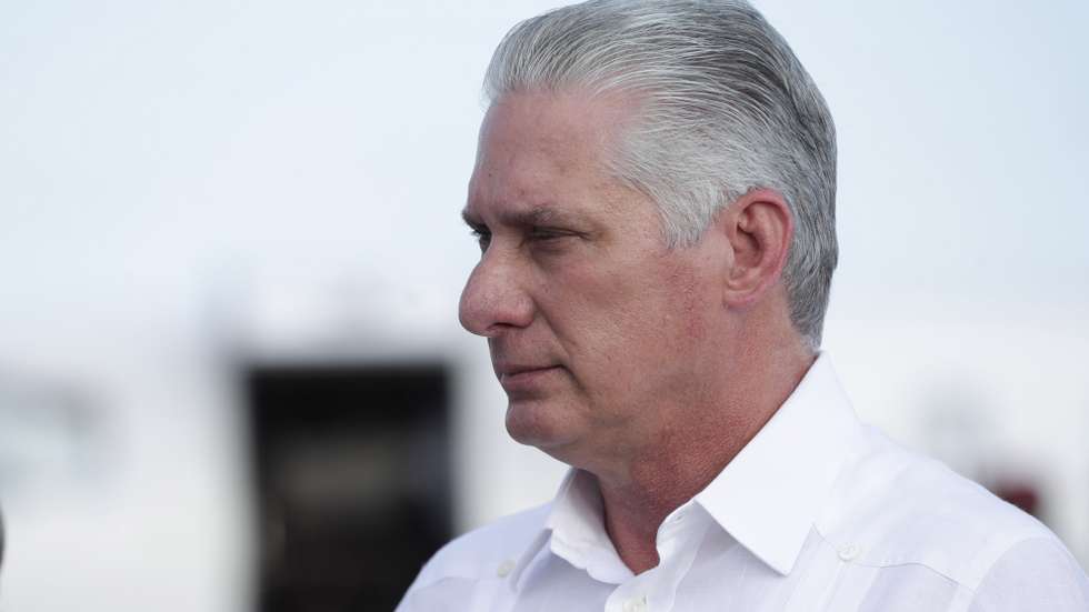 epa10541685 Cuba's President Miguel Diaz-Canel arrives at Las Americas International Airport to attend the XXVIII Ibero-American Summit, in Santo Domingo, Dominican Republic, 24 March 2023. The Dominican Republic hosts the XXVIII Ibero-American Summit from 24 to 25 March.  EPA/Bienvenido Velasco