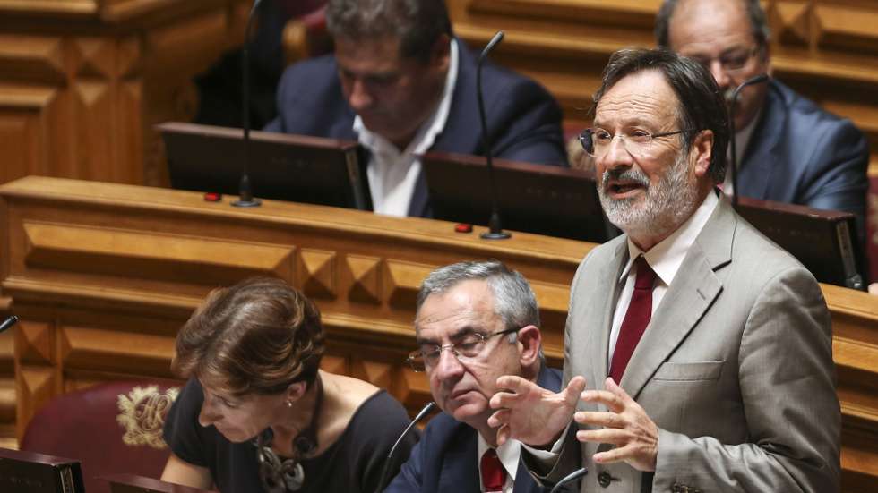 Alberto Martins foi deputado e duas vezes líder parlamentar