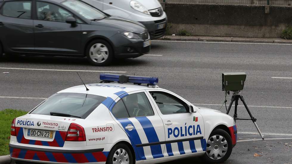 A polícia fiscalizou 4,7 milhões de veículos em controlo de velocidade por radar