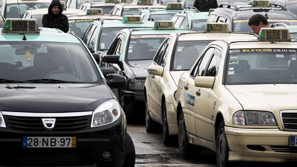 Numa fiscalização da PSP realizada em agosto, foram detetadas 67 infrações em cerca de 100 táxis inspecionados