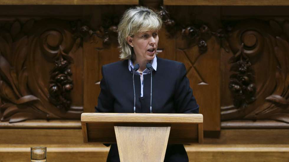 Maria Luís Albuquerque foi ao parlamento português apresentar o programa de trabalho da Comissão Europeia em 2026.