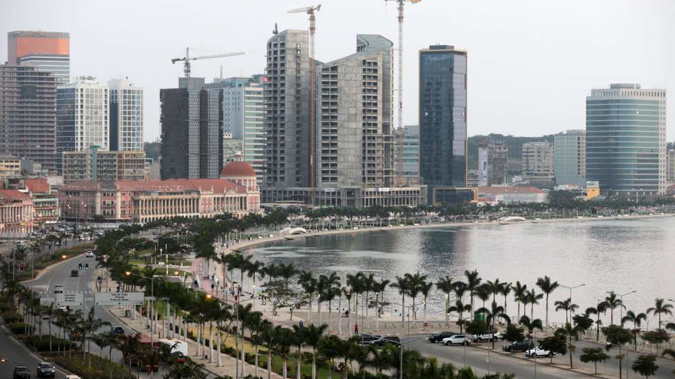 Baía de Luanda, Angola