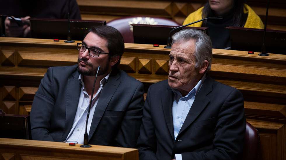 BE e PCP foram rápidos a reagir às medidas do Governo